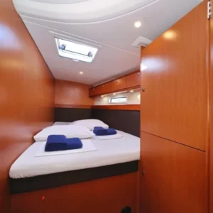Star Romeo (28) Star Romeo (28)